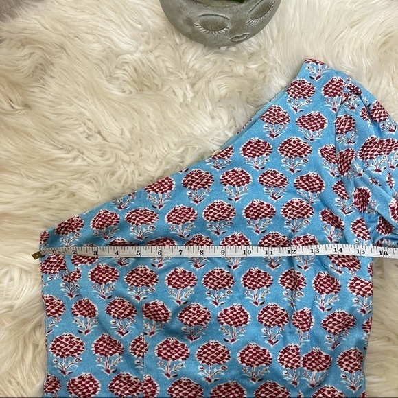 Puff-Sleeved One-Shoulder Blouse‎ Forever That Girl Anthropologie - Picture 5 of 10